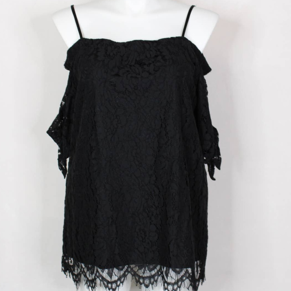 NWT No Boundaries Cold Shoulder Lace Top Blouse